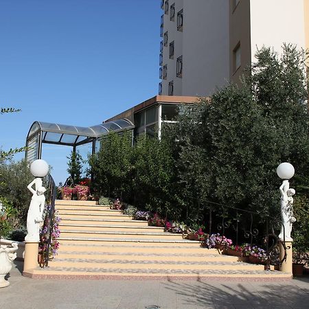 Hotel Plaza Llido Degli Estensi Zewnętrze zdjęcie