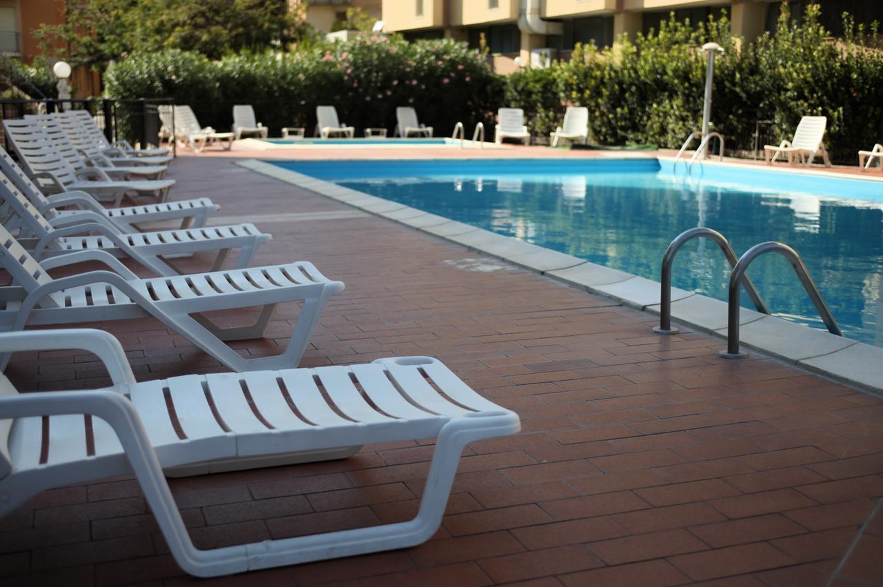 Hotel Plaza Llido Degli Estensi Zewnętrze zdjęcie