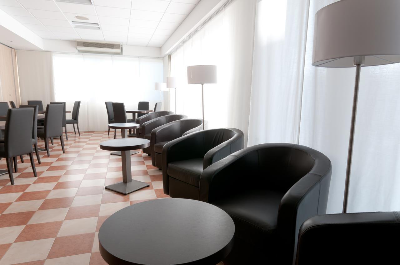 Hotel Plaza Llido Degli Estensi Zewnętrze zdjęcie