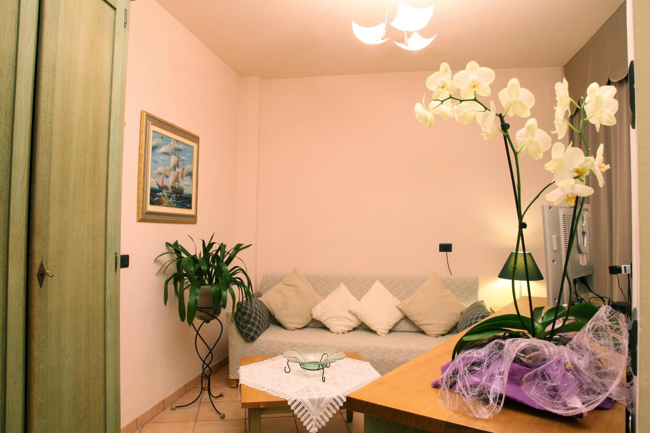 Hotel Plaza Llido Degli Estensi Zewnętrze zdjęcie
